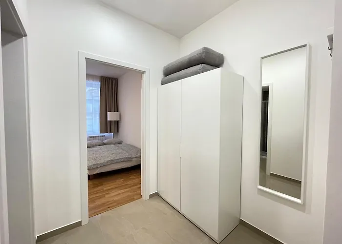Apartment Varsavska T 303 Prague
