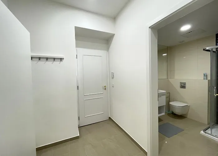 Apartment Varsavska T 303 *